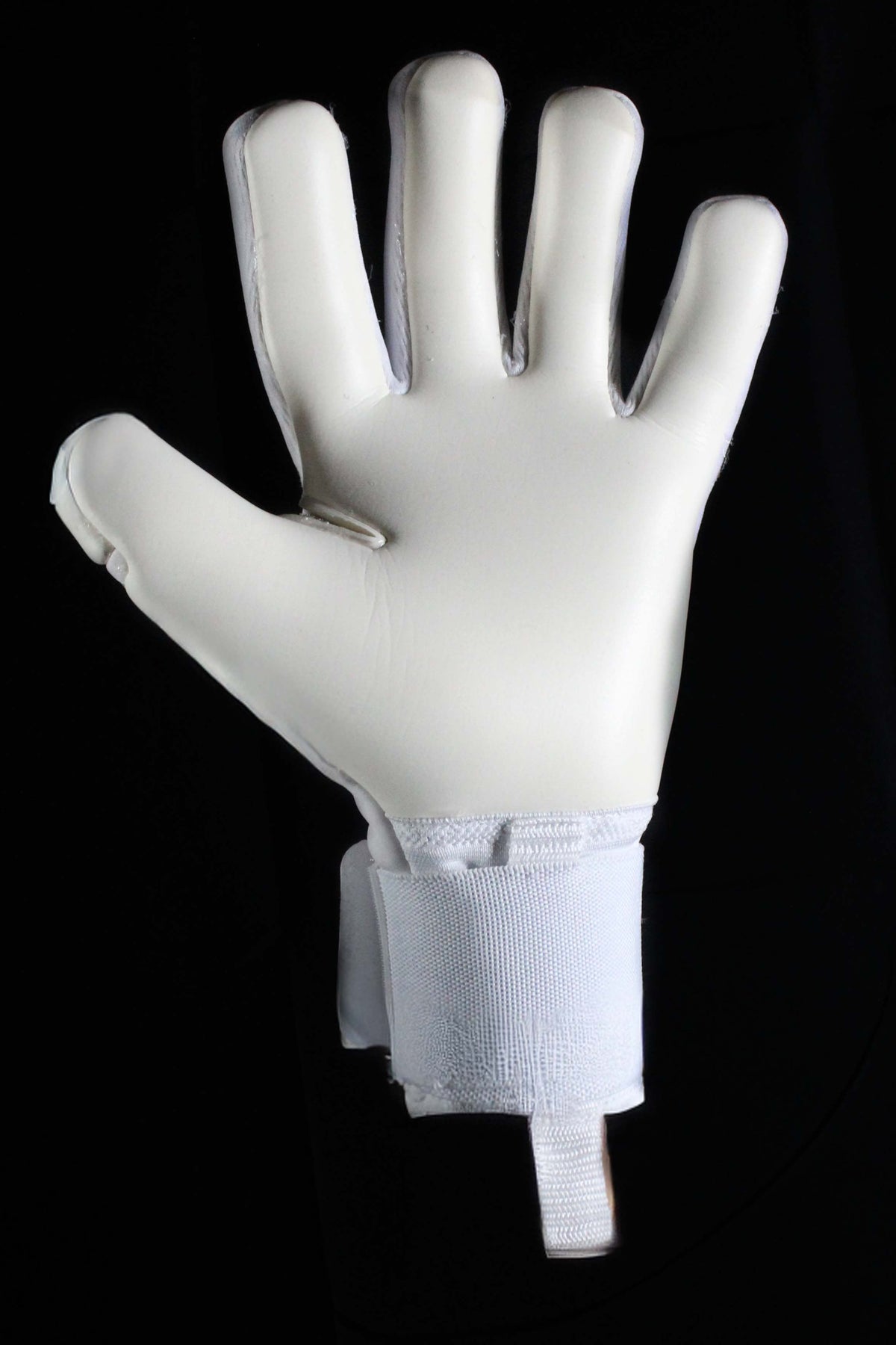 RANK Goalkeeping NOVA goalkeeper glove, white 4mm German latex palm – www.rankgoalkeeping.com