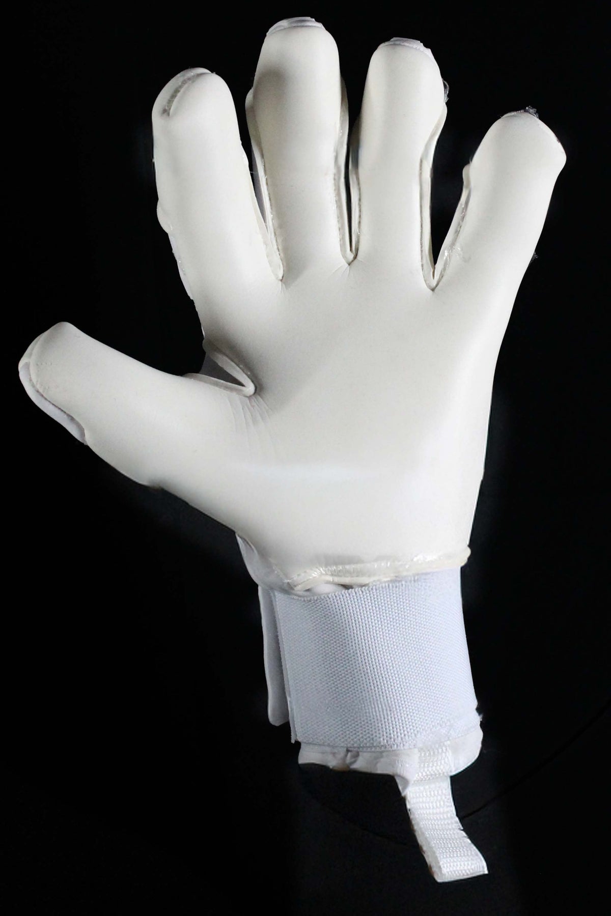 RANK Goalkeeping GHOST goalkeeper glove, white 4mm German latex palm – www.rankgoalkeeping.com