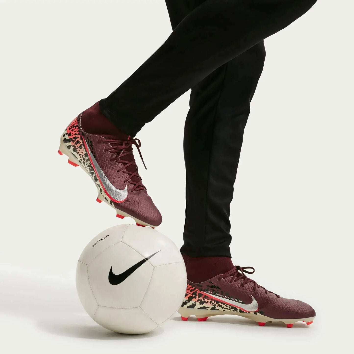 Nike Zoom Superfly 10 Academy NU3 Firm/Multi Ground Soccer Cleats - United NU3 Pack (SU26)